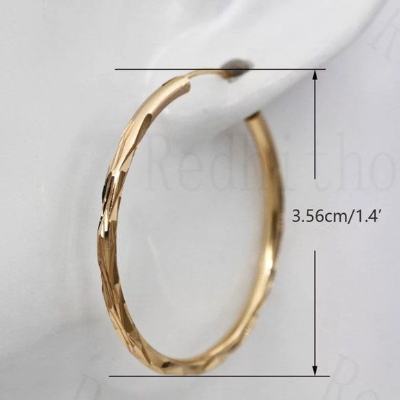 *****NEW 18K Gold Hoop Earrings - Picture 5 of 7